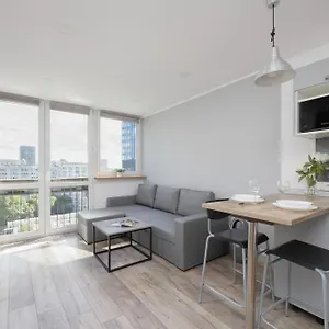 Apartament Comfort & Style Center By Renters, Warszawa